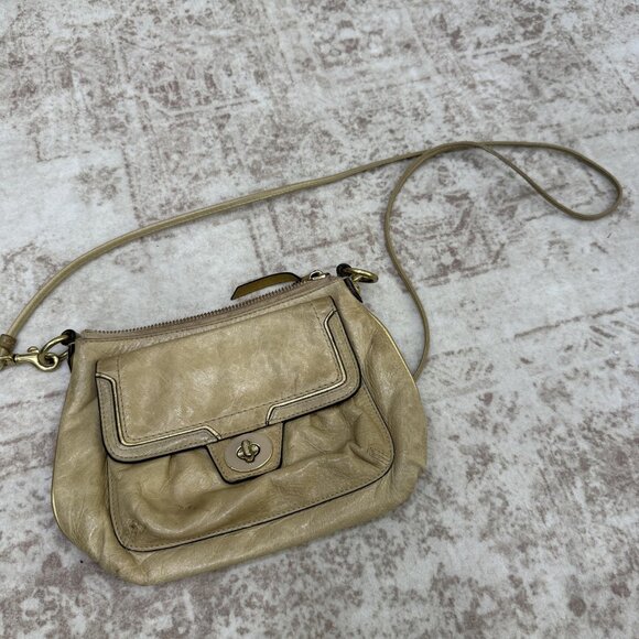 Coach Poppy Small Crossbody Bag Gold Leather Turnlock Front Pocket Zip Top Purse - Picture 1 of 16